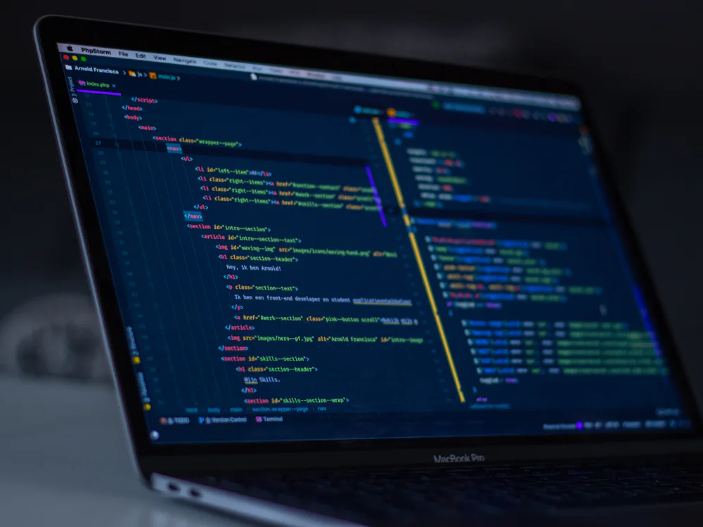 Editor de código abierto durante una revisión de SEO técnico